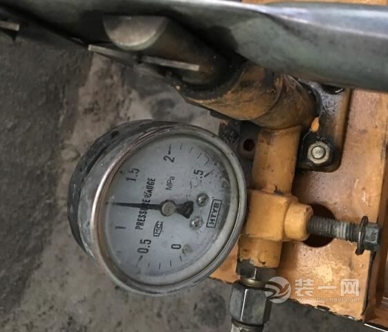 新房装修测水压