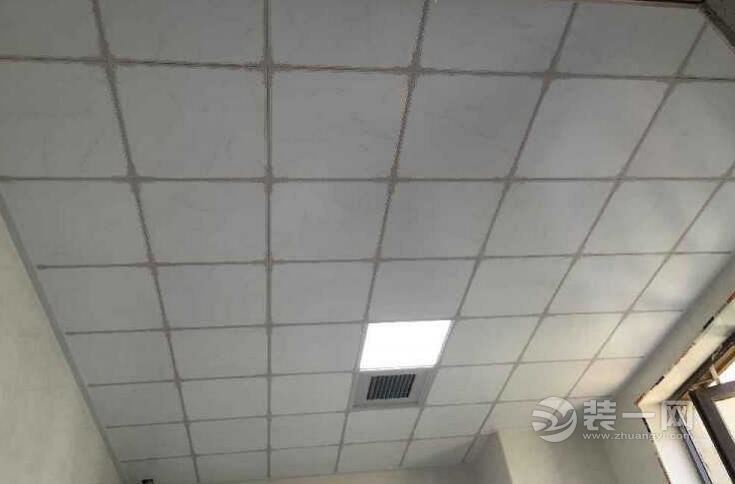 时尚现代简约四居室装修施工