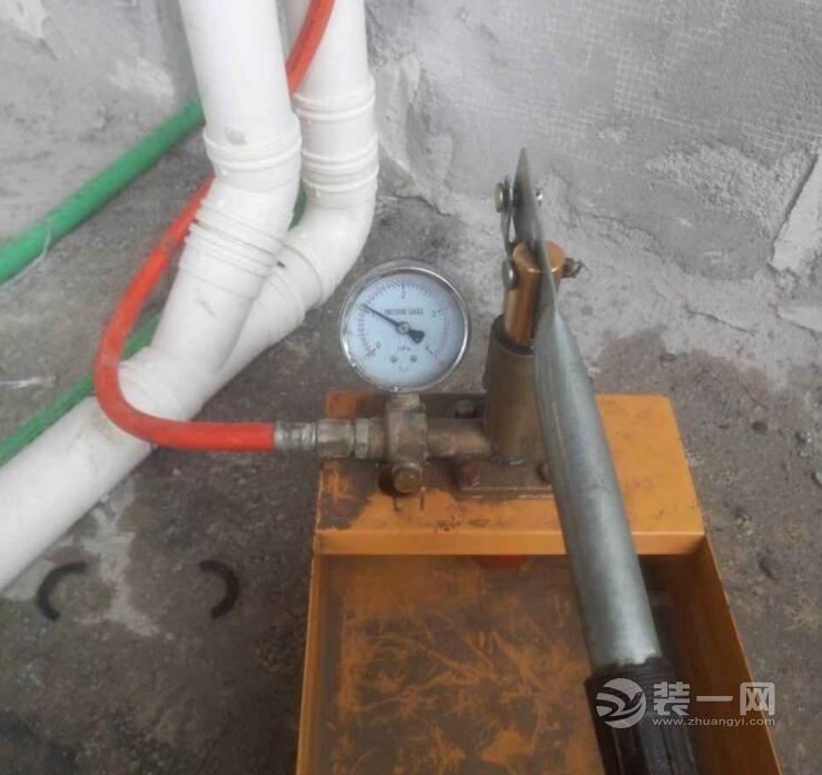 温馨简约美式三室两厅装修施工